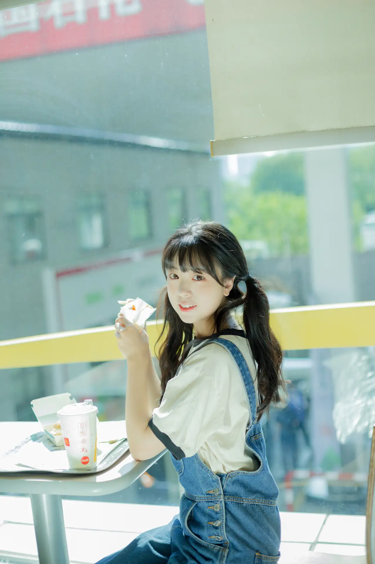 [YITUYU] 2022.08.31 Vol.1835 – Today I am a cute burger Cute bubbles#[36P]-13